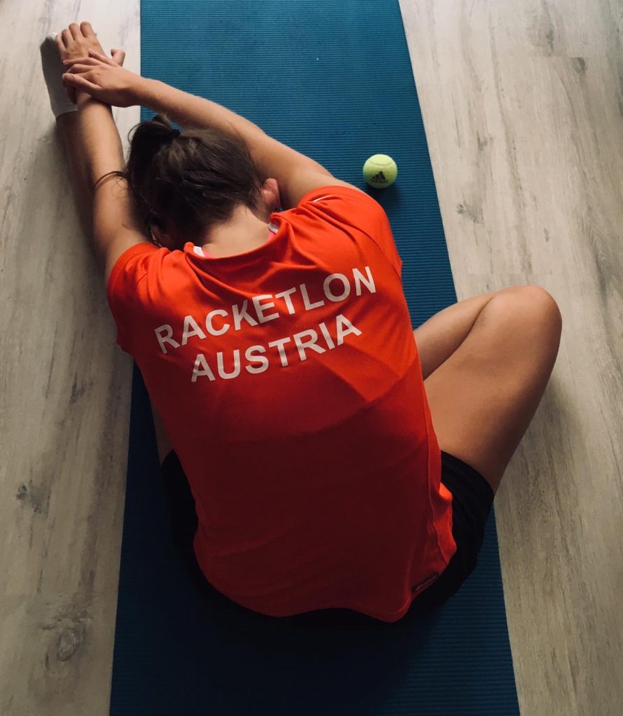 Christine Seehofer dehnt